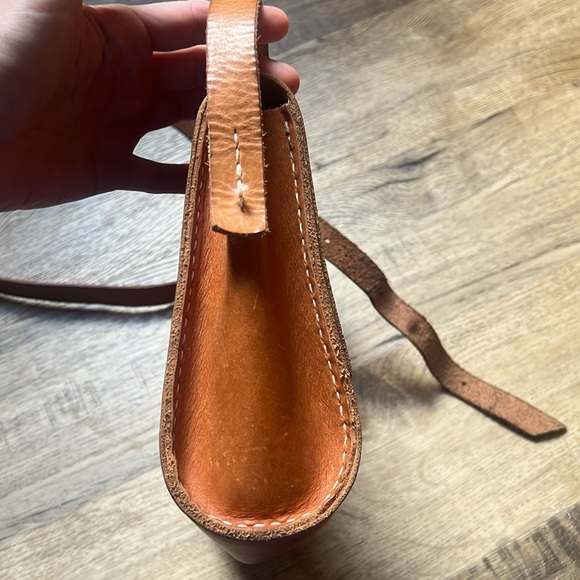 Luna Goods Crossbody Bag - Picture 6 of 11